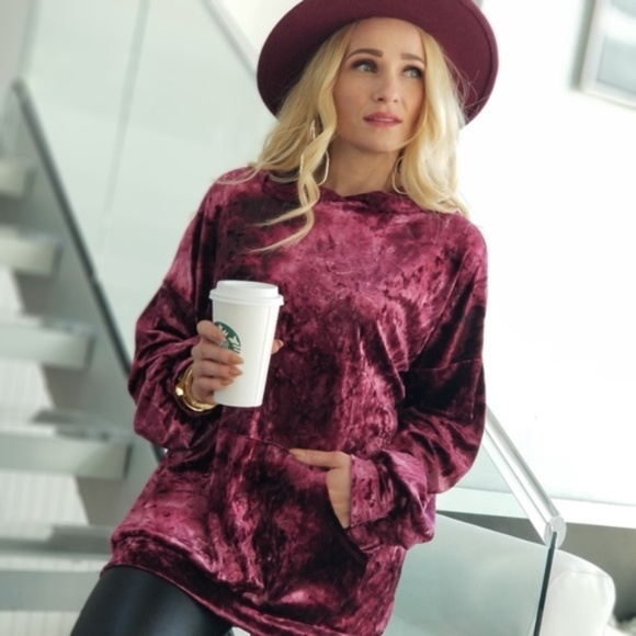 MODA ME COUTURE Tops - CASUAL DOLLZ Tie Dye Velvet Hoodie